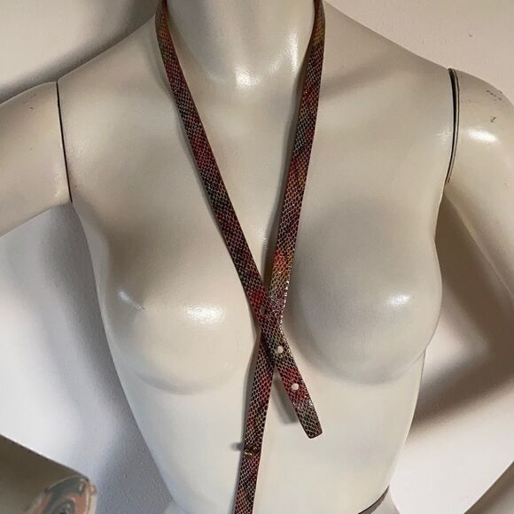 DKNY Italian calf animal print Reptile print luxury Skinny belt Medium 36.25” - Picture 2 of 11